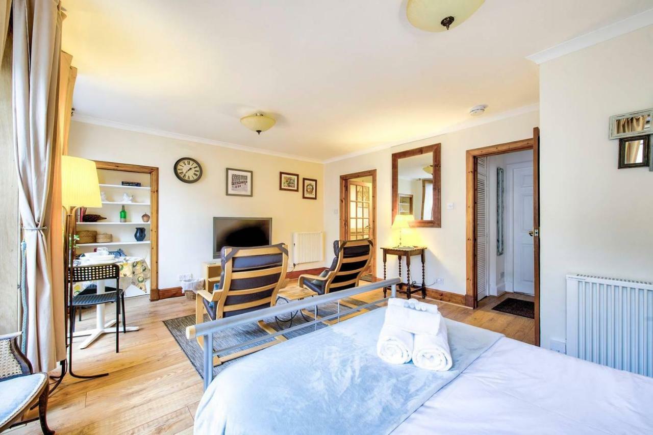 Joivy Royal Mile In Prime Location Appartement